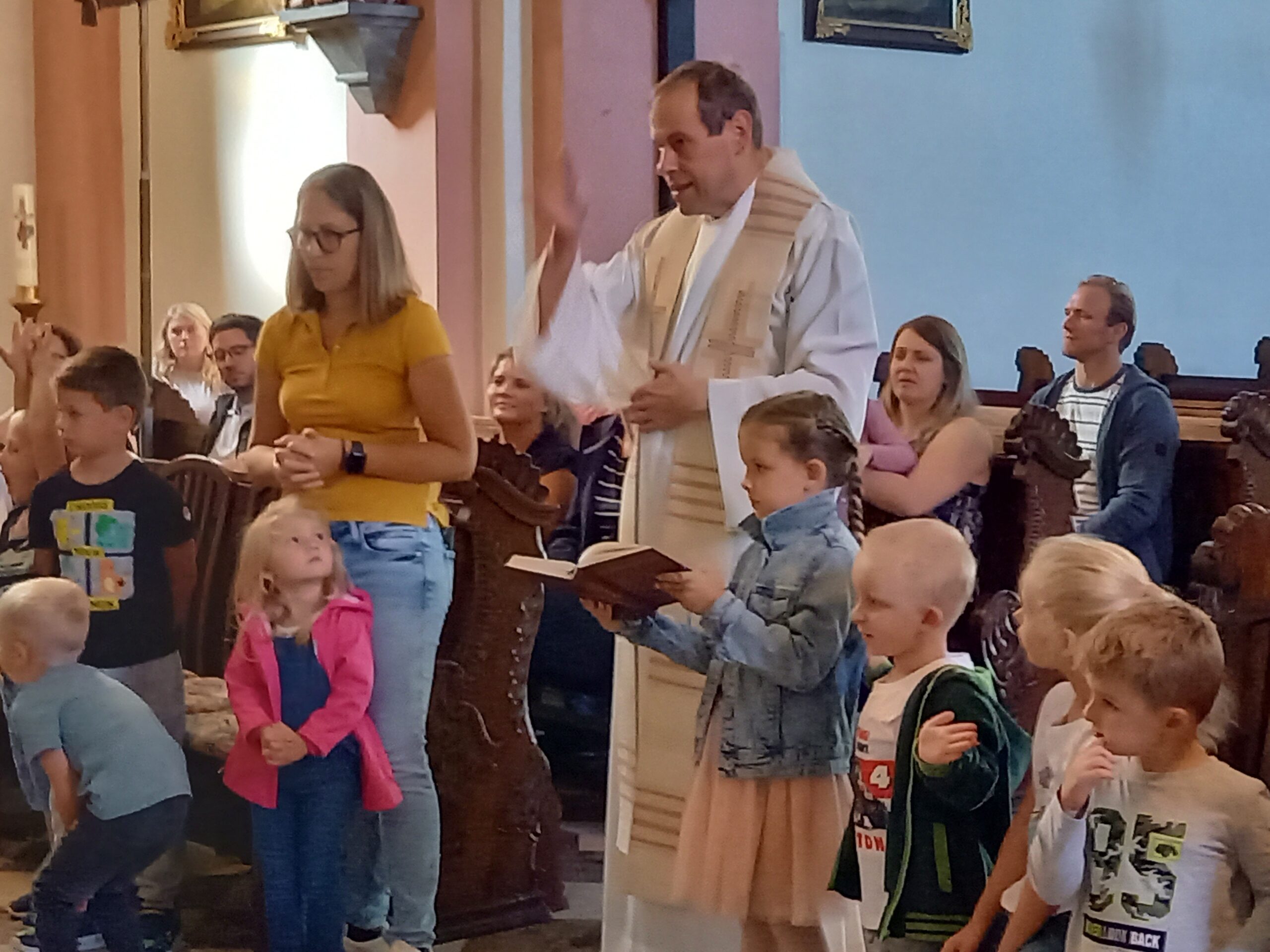 Segnung der Kinder zum Beginn des Betreuungsjahres
